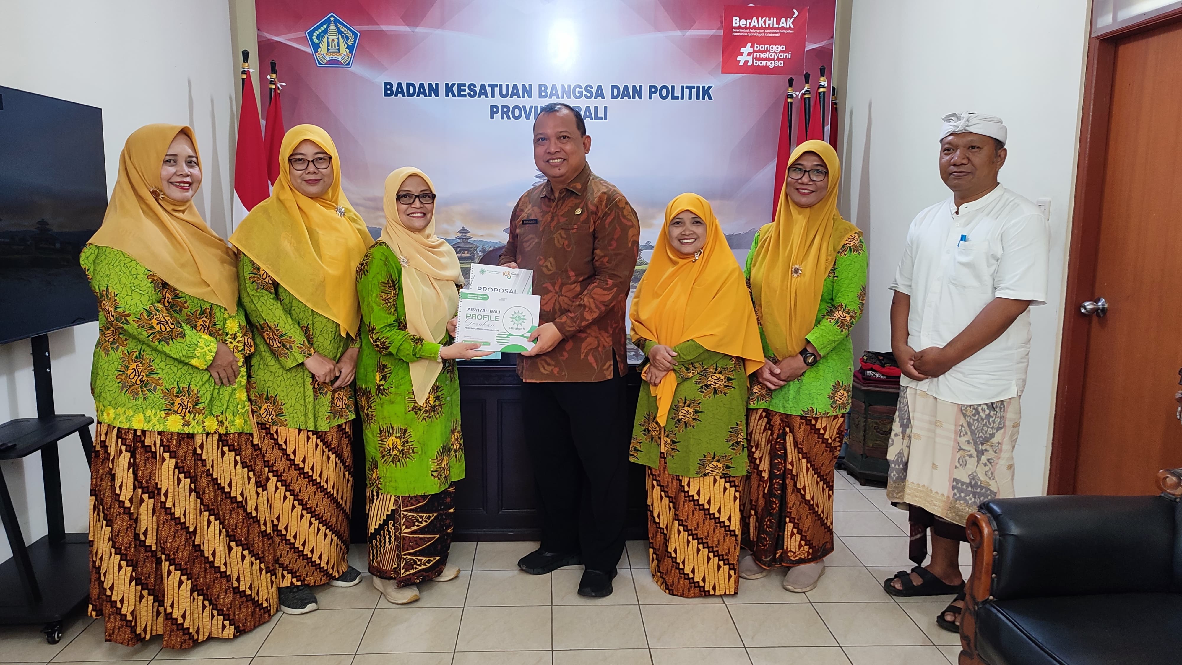 kaban-kesbangpol-bali-terima-audensi-lembaga-aisyiyah