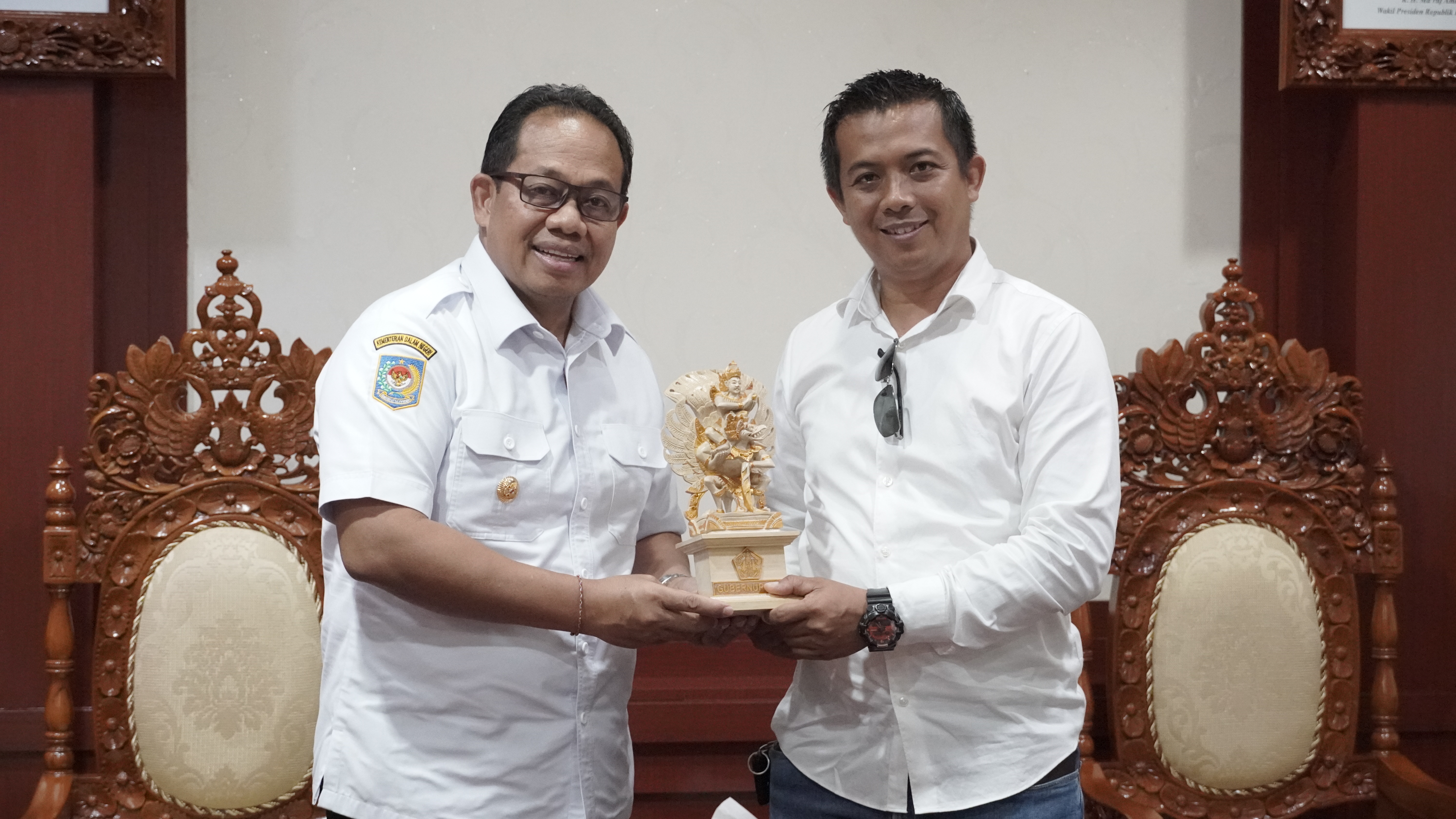 pj-gubernur-bali-sm-mahendra-jaya-terima-audiensi-imi-bali