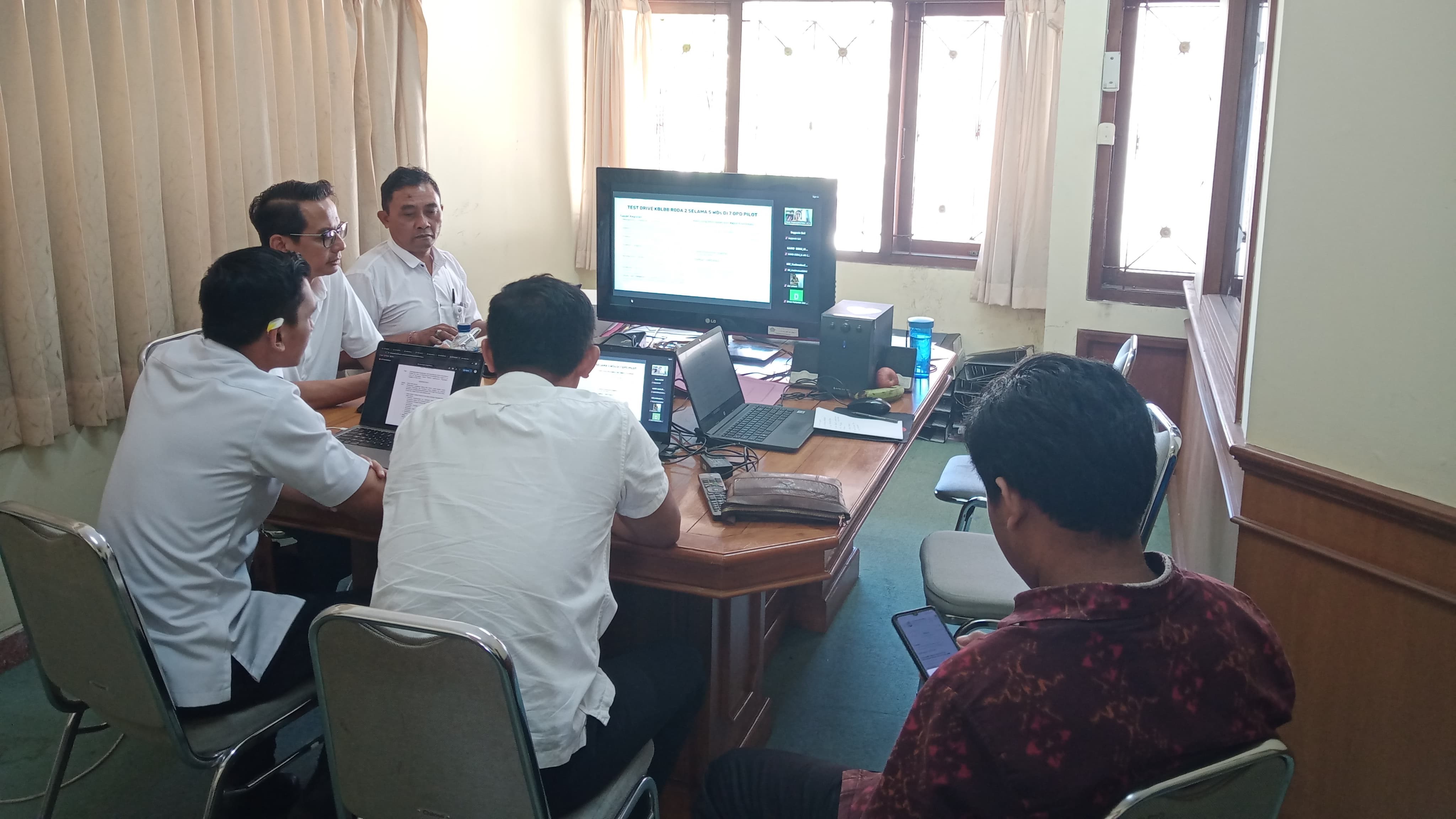 bappeda-bakal-ikut-jadi-tes-drive-motor-listrik-di-lingkungan-pemprov-bali