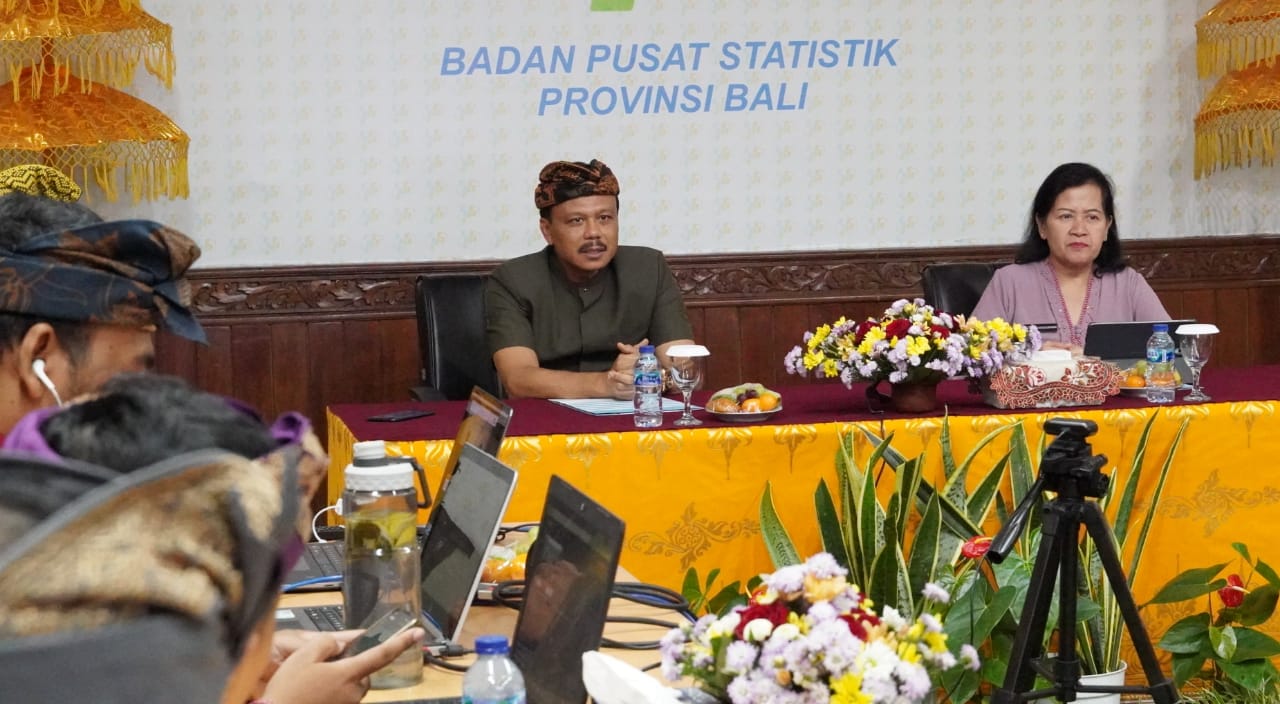 sekda-dewa-indra-apresiasi-berita-resmi-statistik-sebagai-bentuk-transparansi-data-kepada-masyarakat