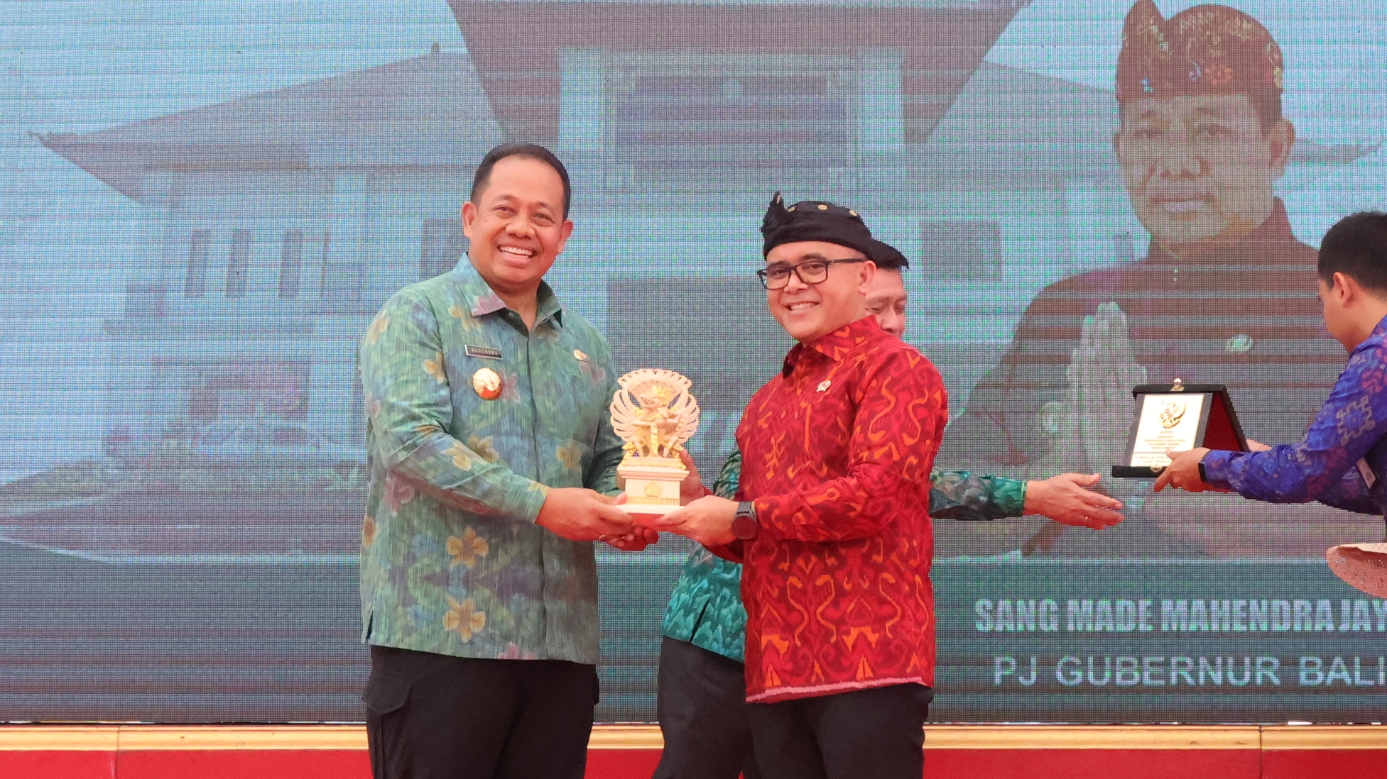 pj-gubernur-bali-mpp-bangun-sistem-pelayanan-yang-sinergi-serta-tumbuhkan-budaya-melayani-kepada-masyarakat