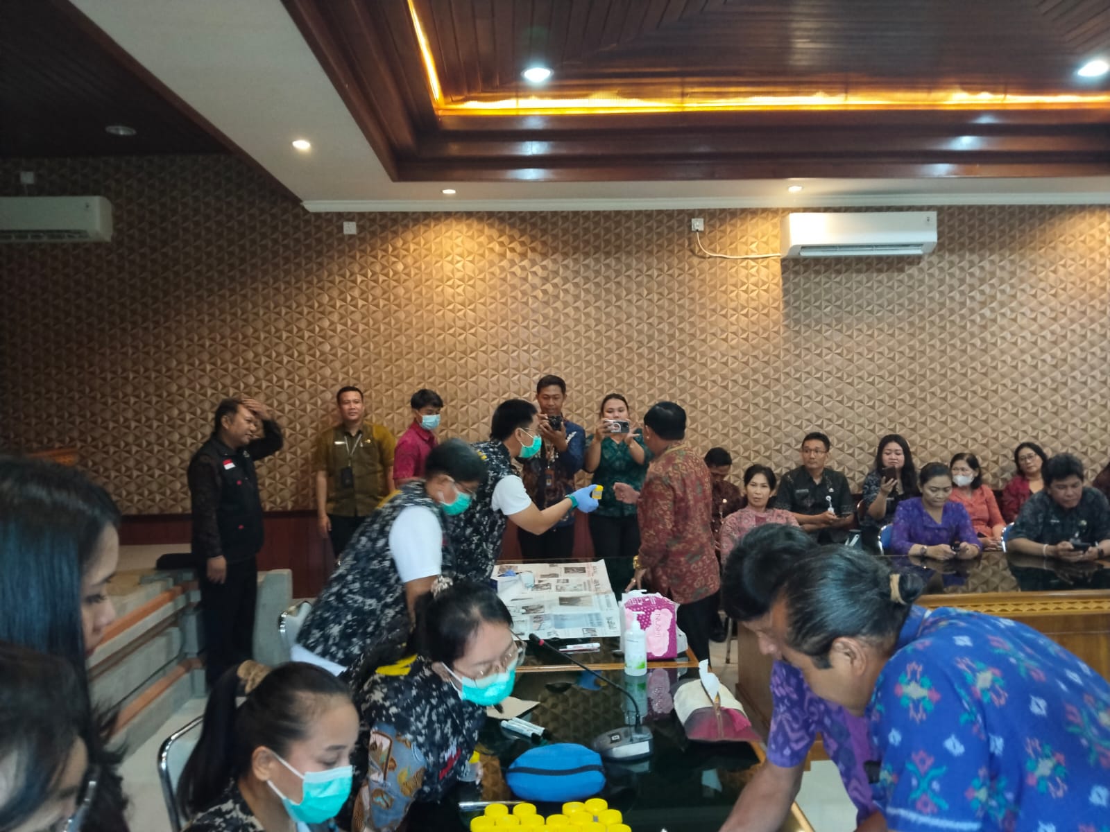 badan-kesbangpol-gelar-test-urine-sebagai-wujud-pelaksanaan-p4gn