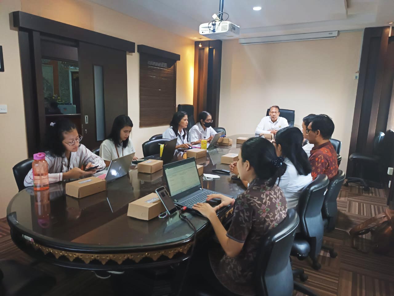 rapat-koordinasi-apresiasi-kepada-enumerator-sigapura-dan-tpid-kabupatenkota-serta-persiapan-high-level-meeting-hlm-menjelang-natal-dan-tahun-baru-nataru