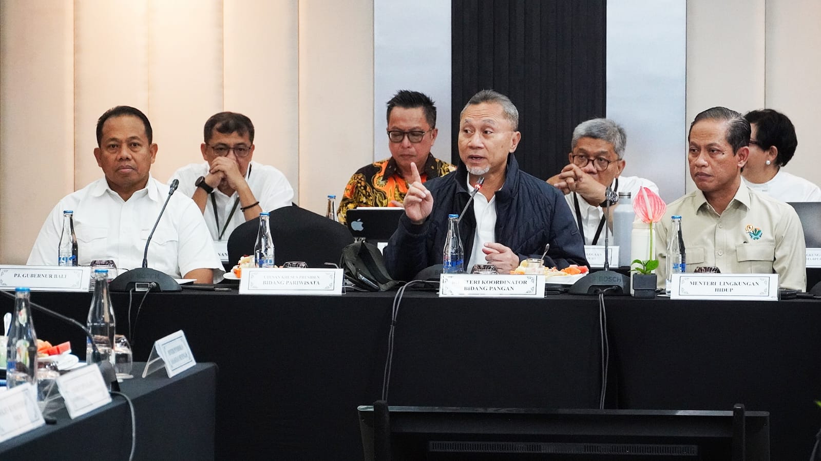 rakor-penanganan-sampah-di-bali-mahendra-jaya-minta-dukungan-pemerintah-pusat-untuk-bangun-waste-to-energy