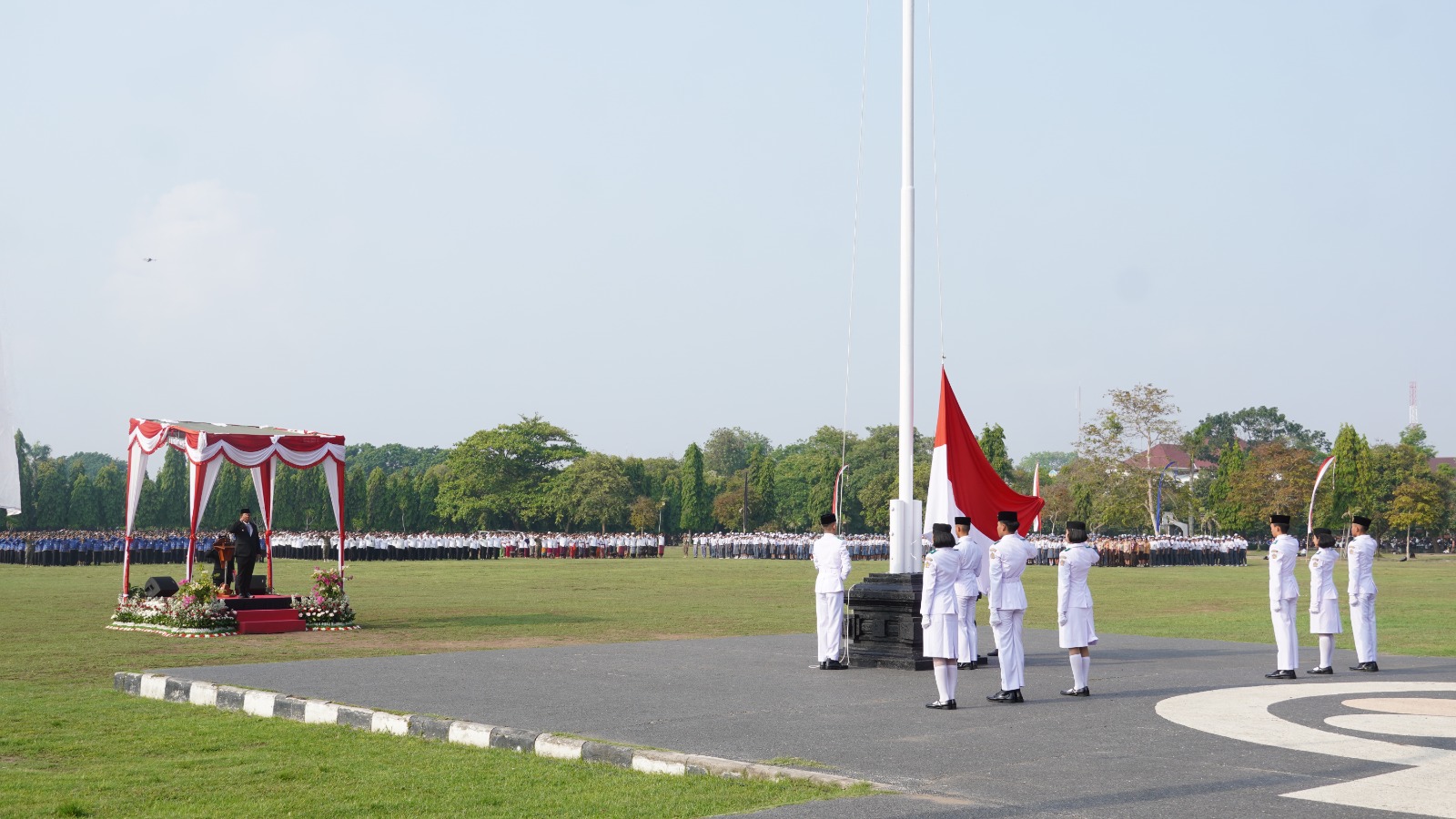 pj-gubernur-bali-maknai-hari-pahlawan-dengan-semangat-entaskan-kemiskinan