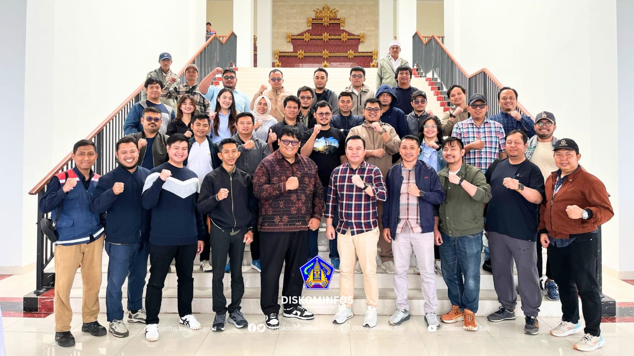 svp-hutama-karya-tinjau-turyapada-tower-ikon-baru-bali-utara