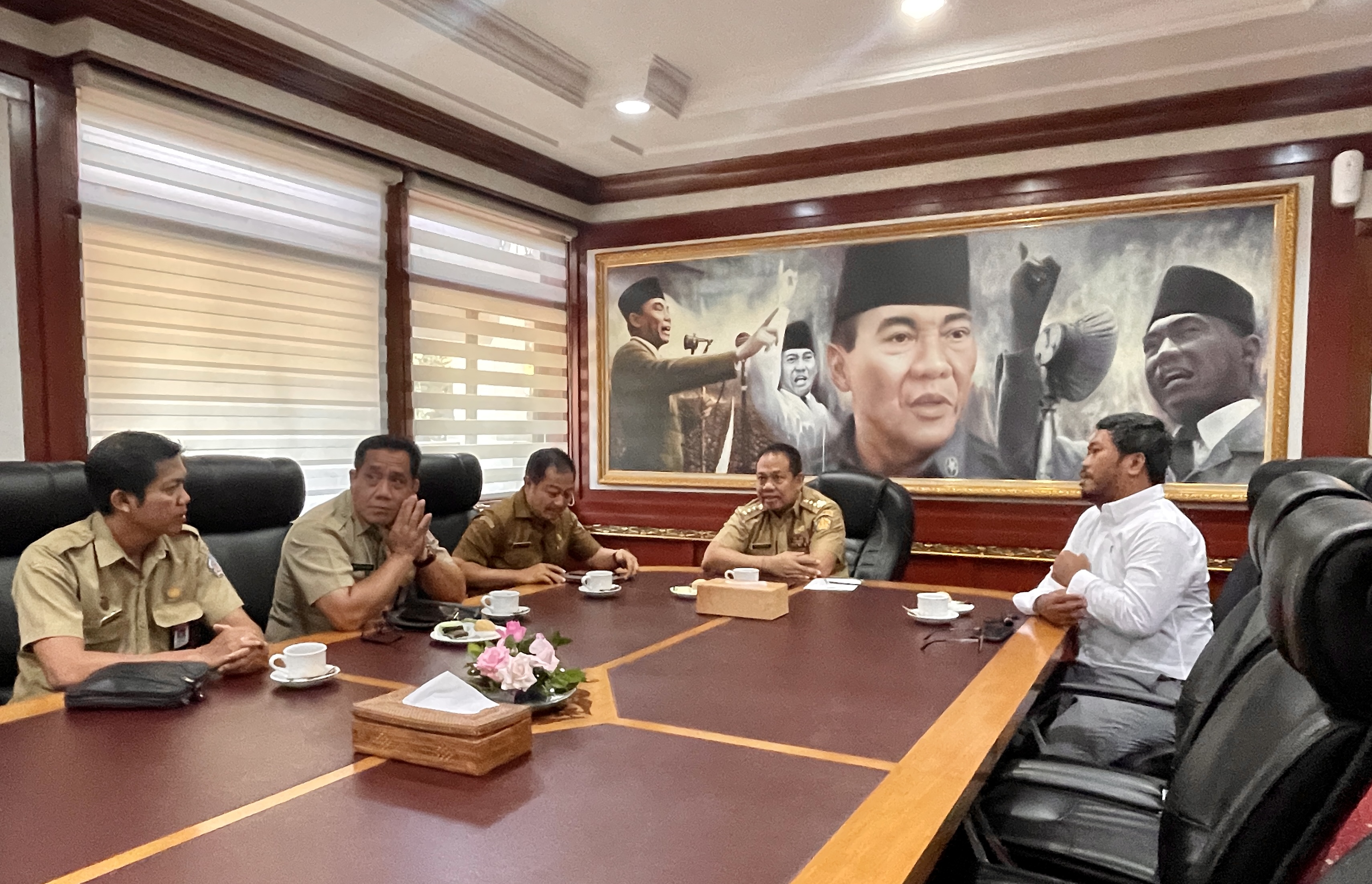 pj-gubernur-mahendra-jaya-ingin-lapangan-puputan-margarana-tertata-lebih-baik