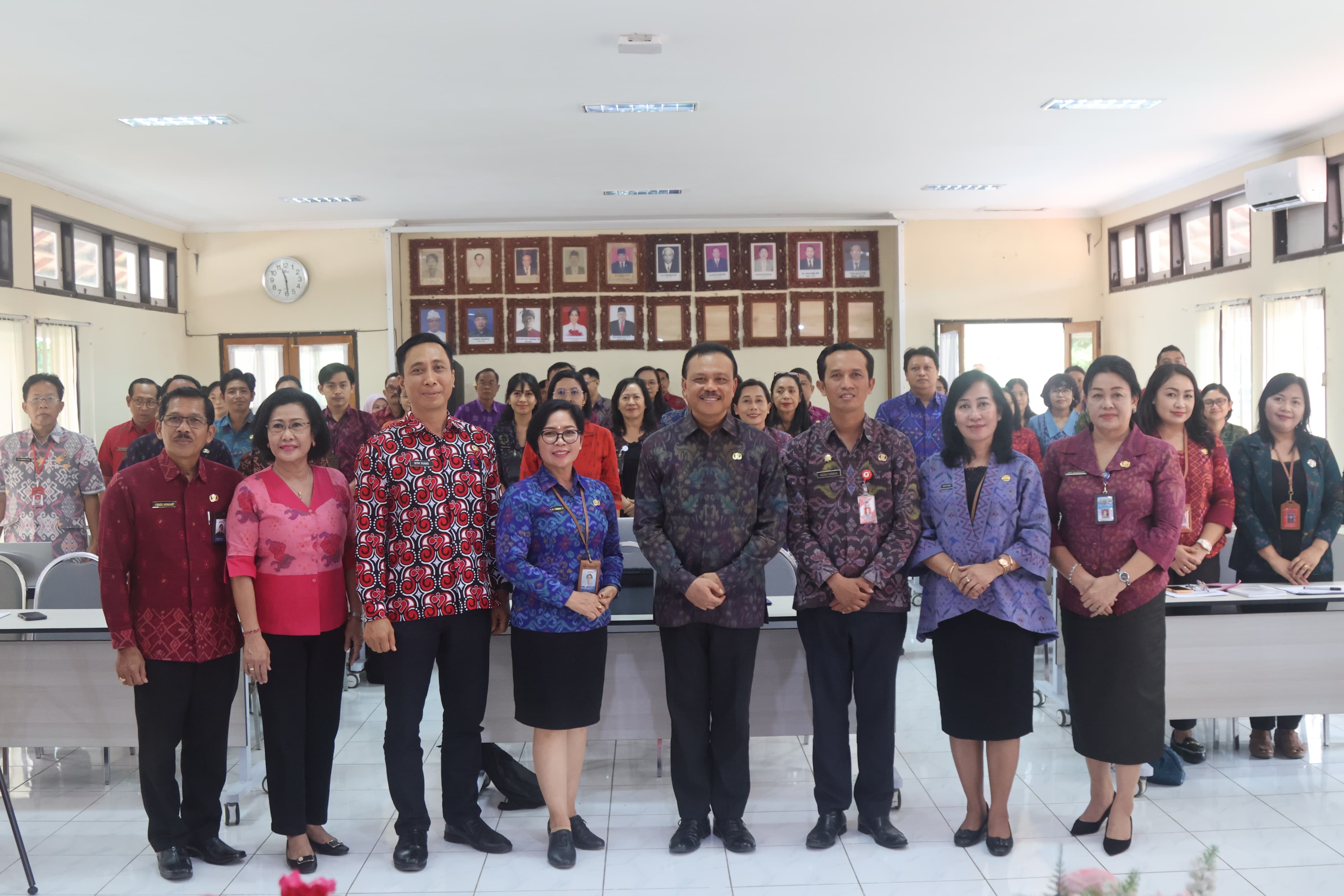 raih-prevalensi-stunting-terendah-se-indonesia-sekda-dewa-indra-minta-bkkbn-bali-jangan-berpuas-diri-ancaman-stunting-terus-ada