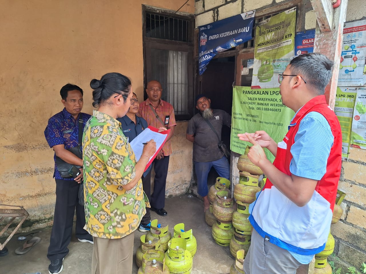 sidak-lpg-3-kg-tim-pengawas-terpadu-disperindag-temui-pelanggaran