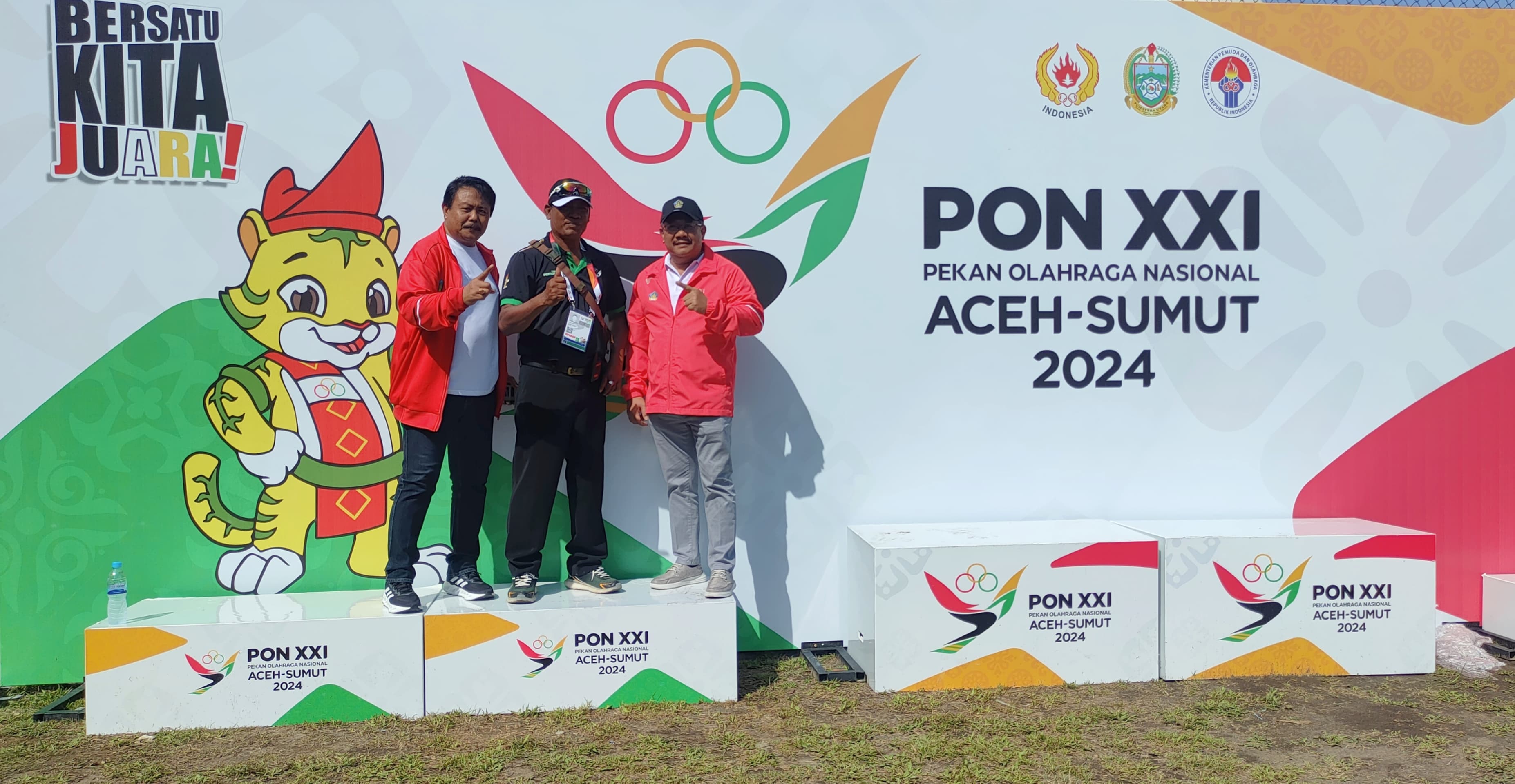 kadiskominfos-saksikan-langsung-cabor-cricket-bali-raih-emas-di-pon-xxi2024-aceh-sumut