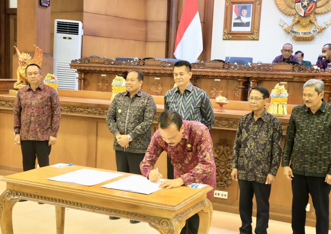 rapbd-provinsi-bali-tahun-anggaran-2025-disetujui-dewan