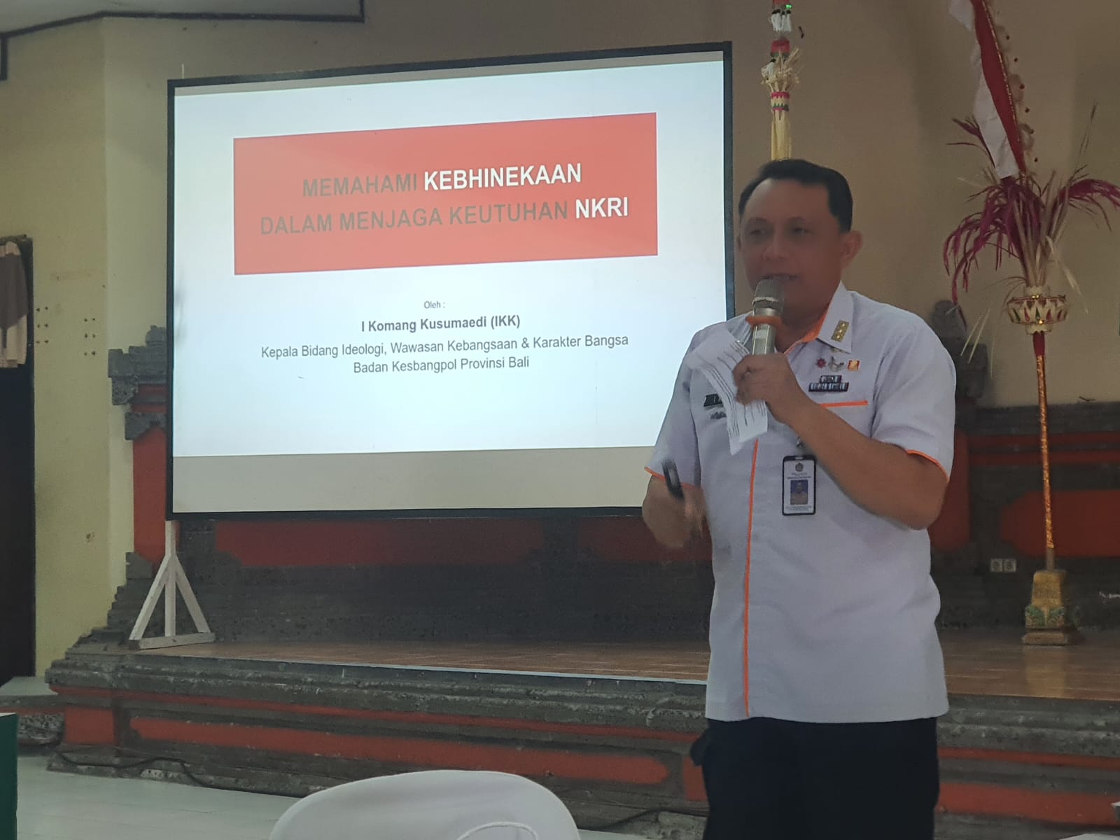 badan-kesbangpol-sebagai-narasumber-pada-kegiatan-penyelenggaraan-komunikasi-sosial-dengan-komponen-masyarakat