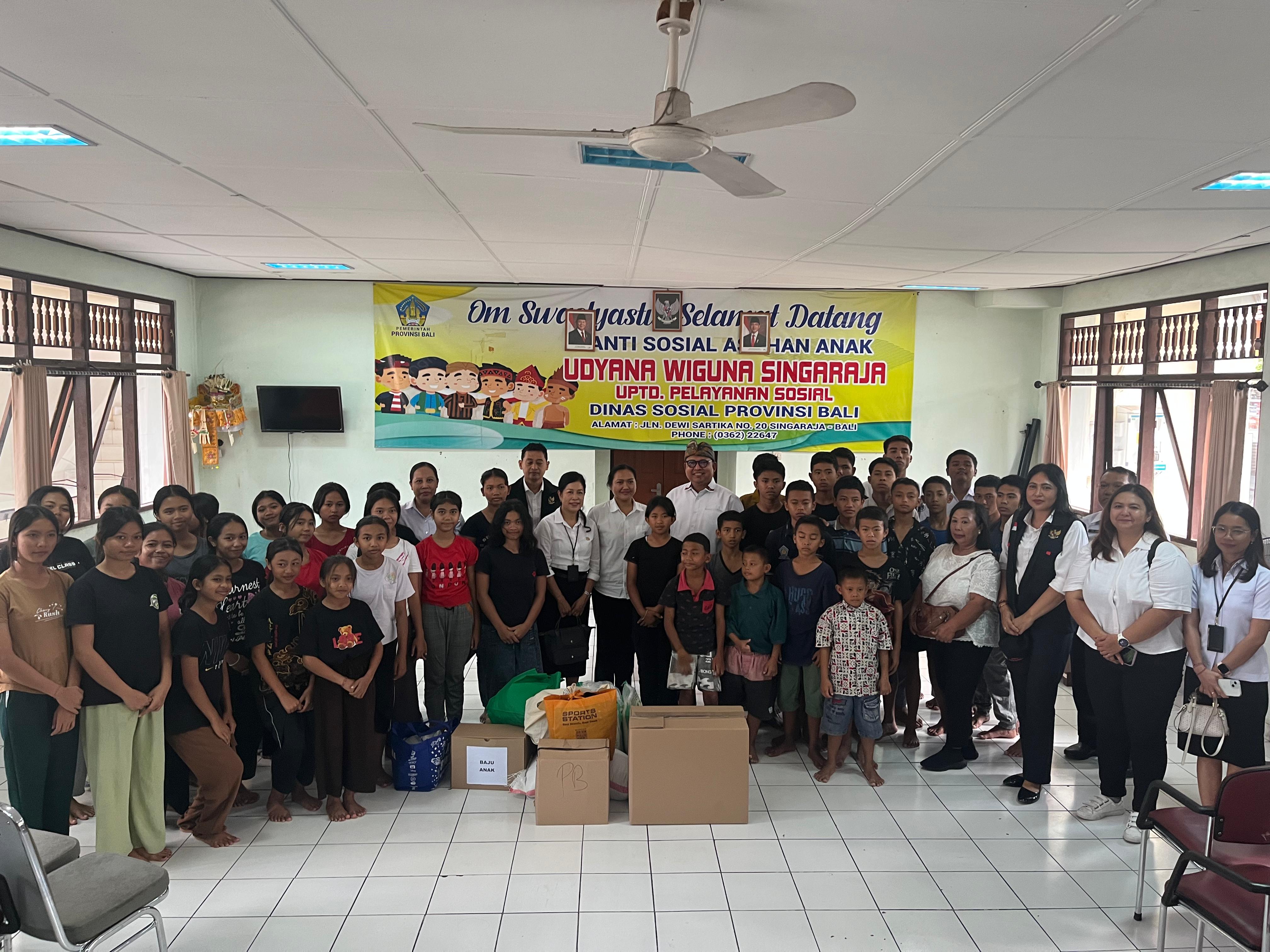 badan-kesbangpol-bali-kunjungi-panti-sosial-asuhan-anak-di-singaraja