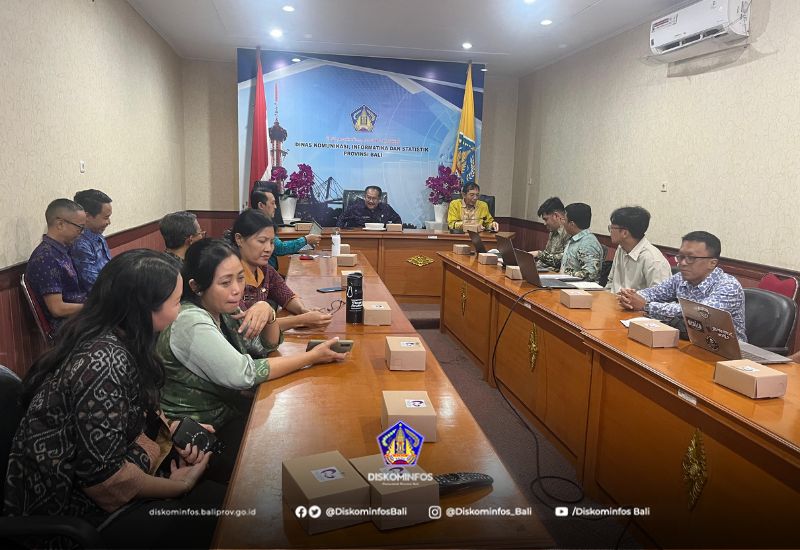 diskominfos-bali-terima-audiensi-itb-bahas-harmonisasi-ai-dengan-kearifan-lokal