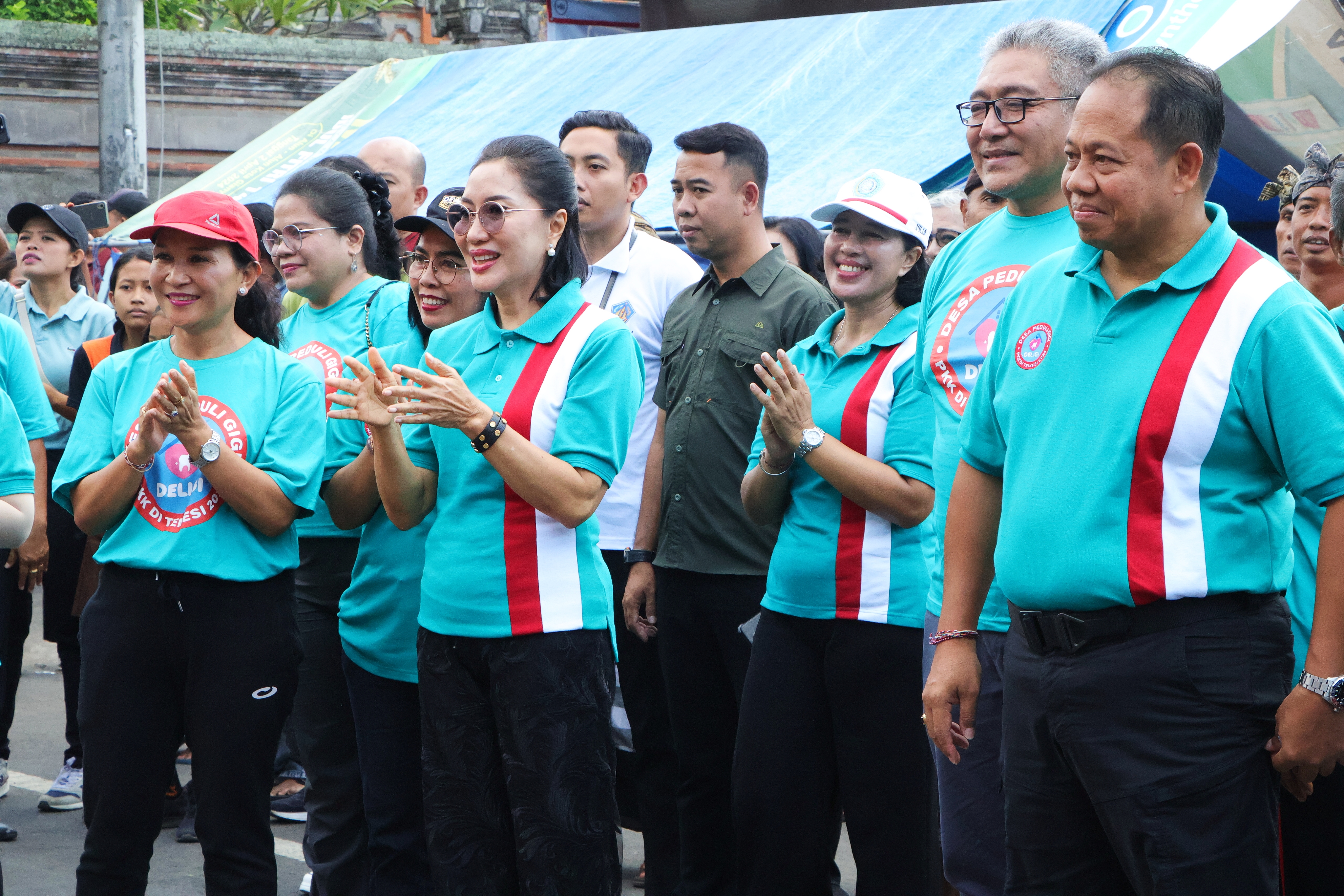 pj-gubernur-mahendra-jaya-harap-program-hatinya-pkk-dan-deligi-terus-berlanjut-kembangkan-potensi-desa
