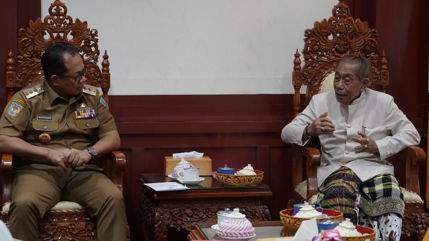 pj-gubernur-bali-sm-mahendra-jaya-terima-audiensi-anggota-yayasan-sabha-budaya-bali