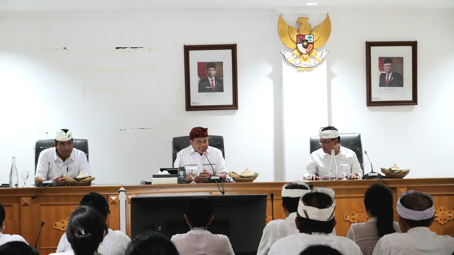 kunjungi-distanpangan-bali-pj-gubernur-mahendra-jaya-dorong-hilirisasi-produk-dan-inovasi-pertanian-di-lahan-terbatas