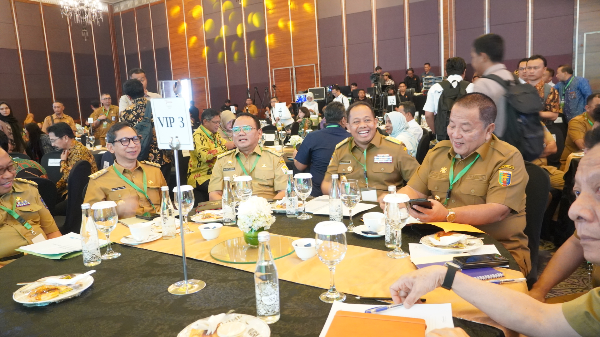 pj-gubernur-mahendra-jaya-hadiri-rakornas-pengamanan-pasokan-dan-harga-pangan-jelang-hbkn