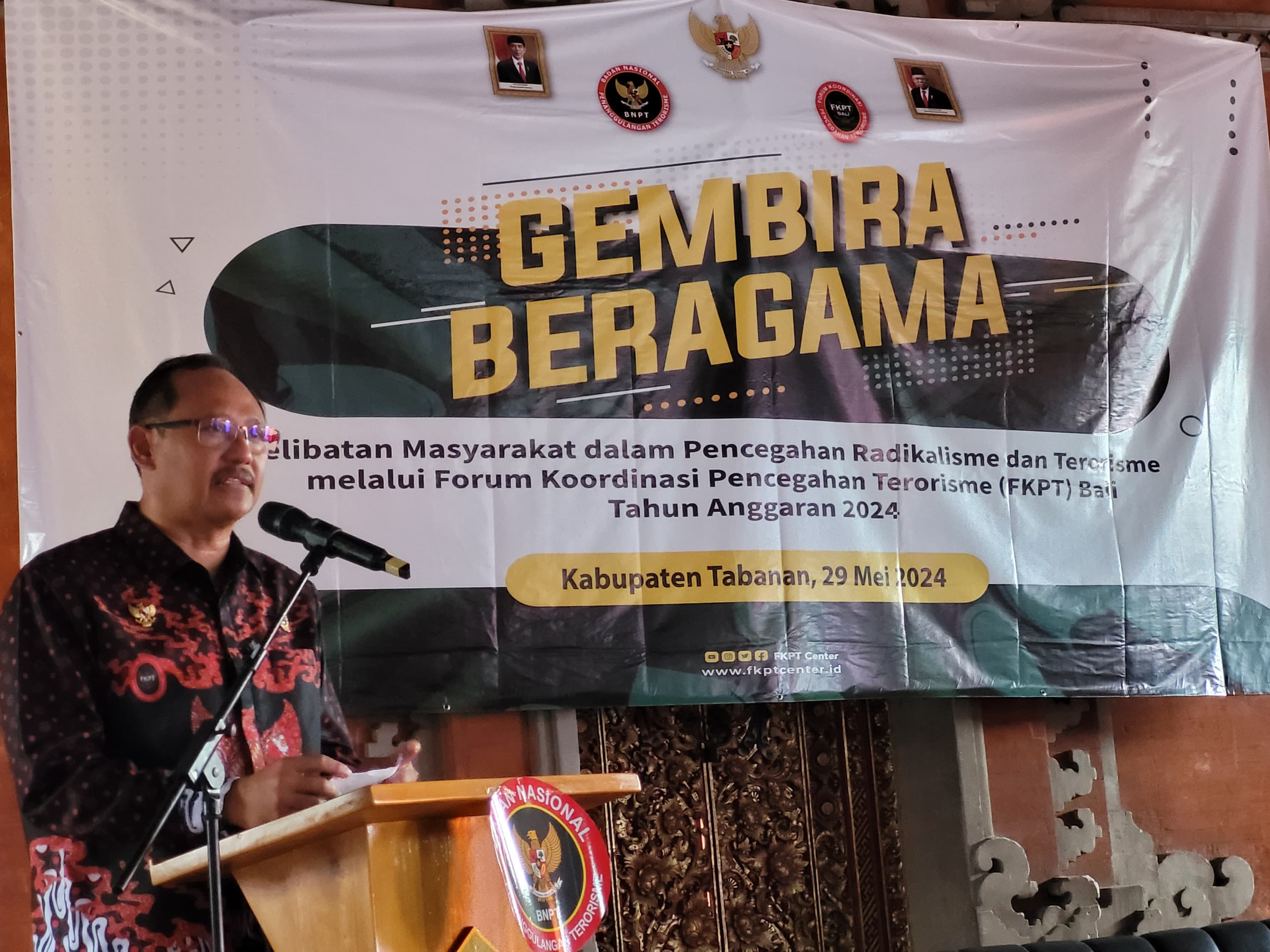 kaban-kesbangpol-bali-buka-gembira-beragama