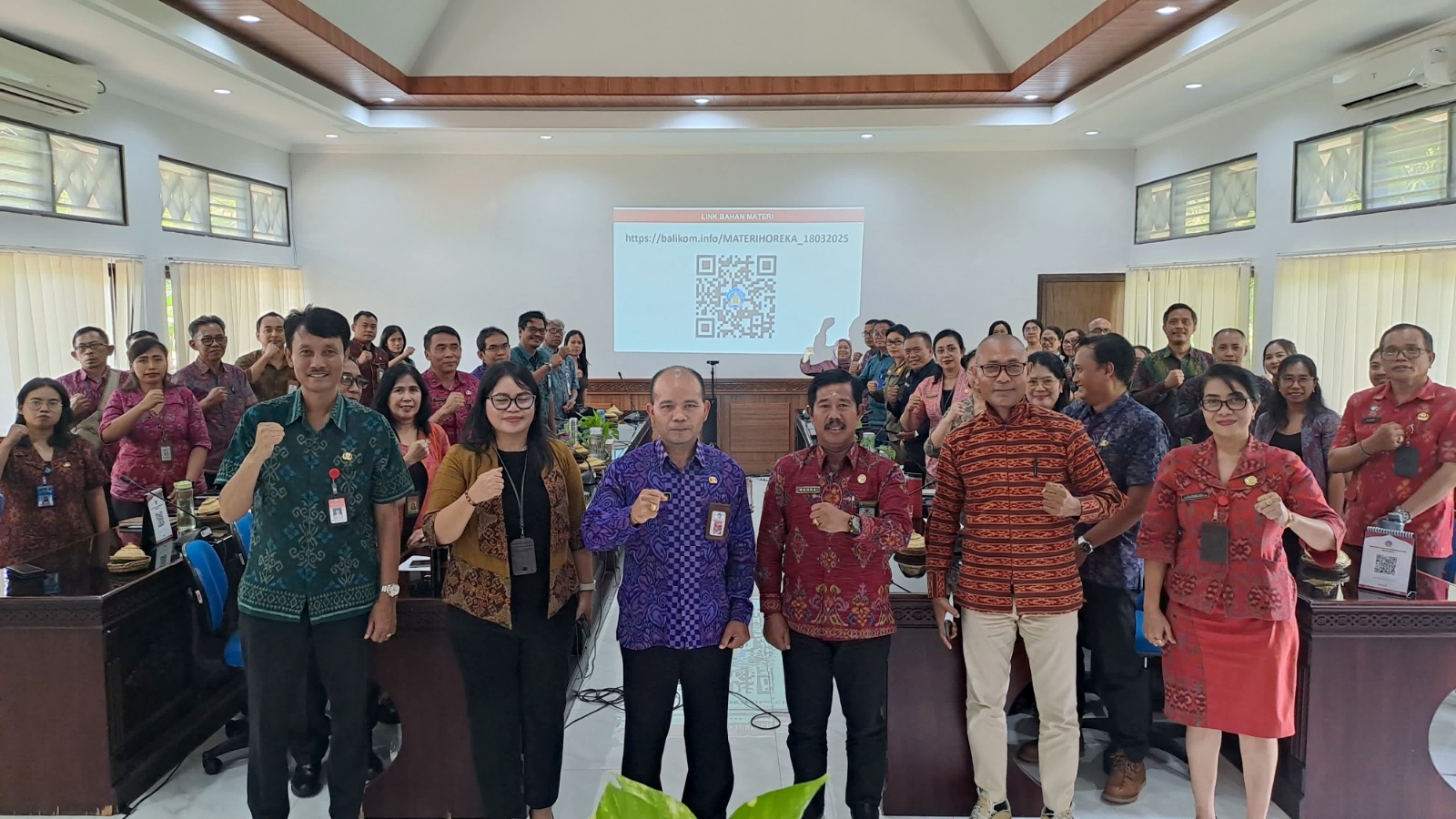 dklh-provinsi-bali-gelar-rakor-pengelolaan-sampah-pada-kegiatan-pariwisata