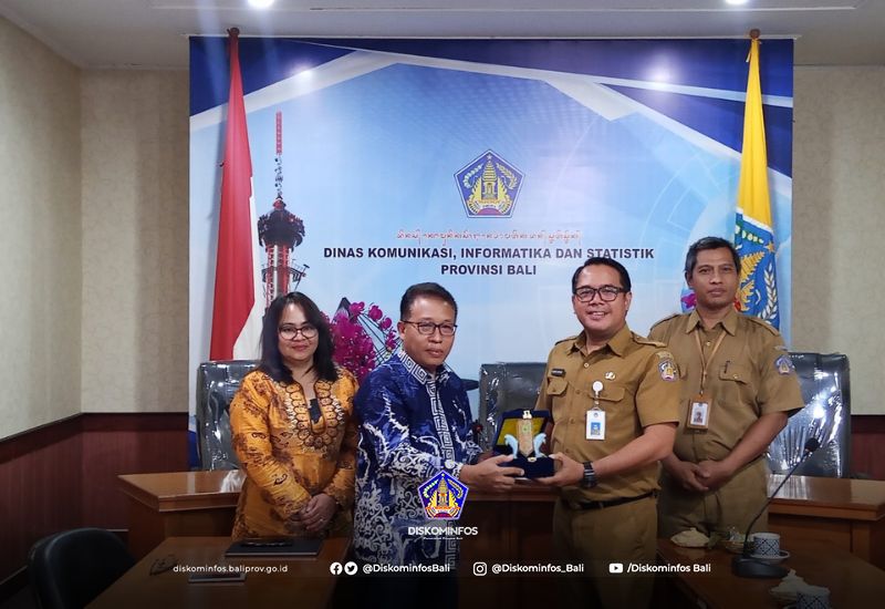 studi-tiru-panitia-seleksi-komisi-informasi-diskominfo-kaltim-ke-diskominfos-bali