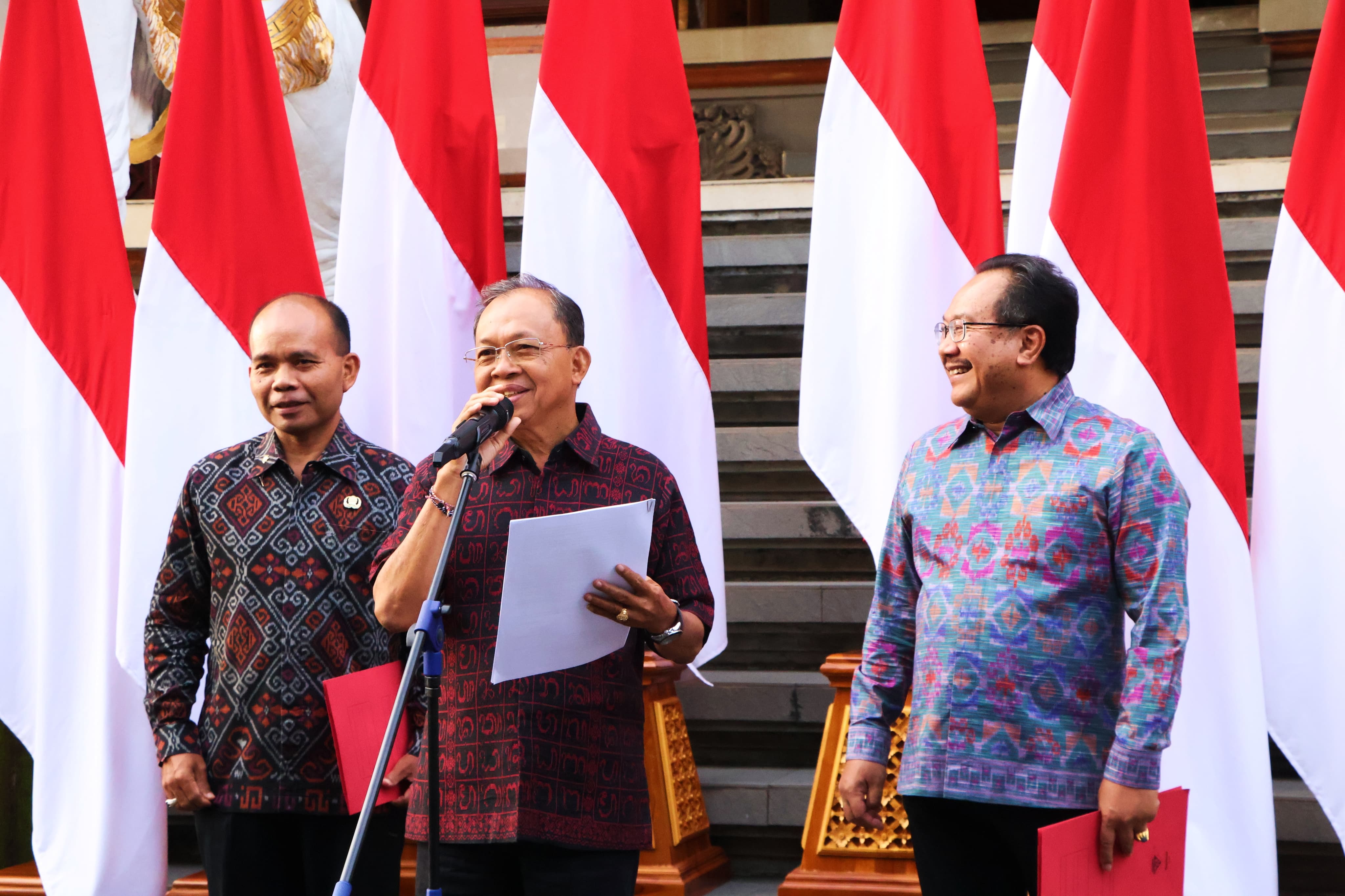 belajarlah-dari-gubernur-koster-soal-tangani-sampah-gerakan-bali-bersih-langkah-bersama-perangi-sampah