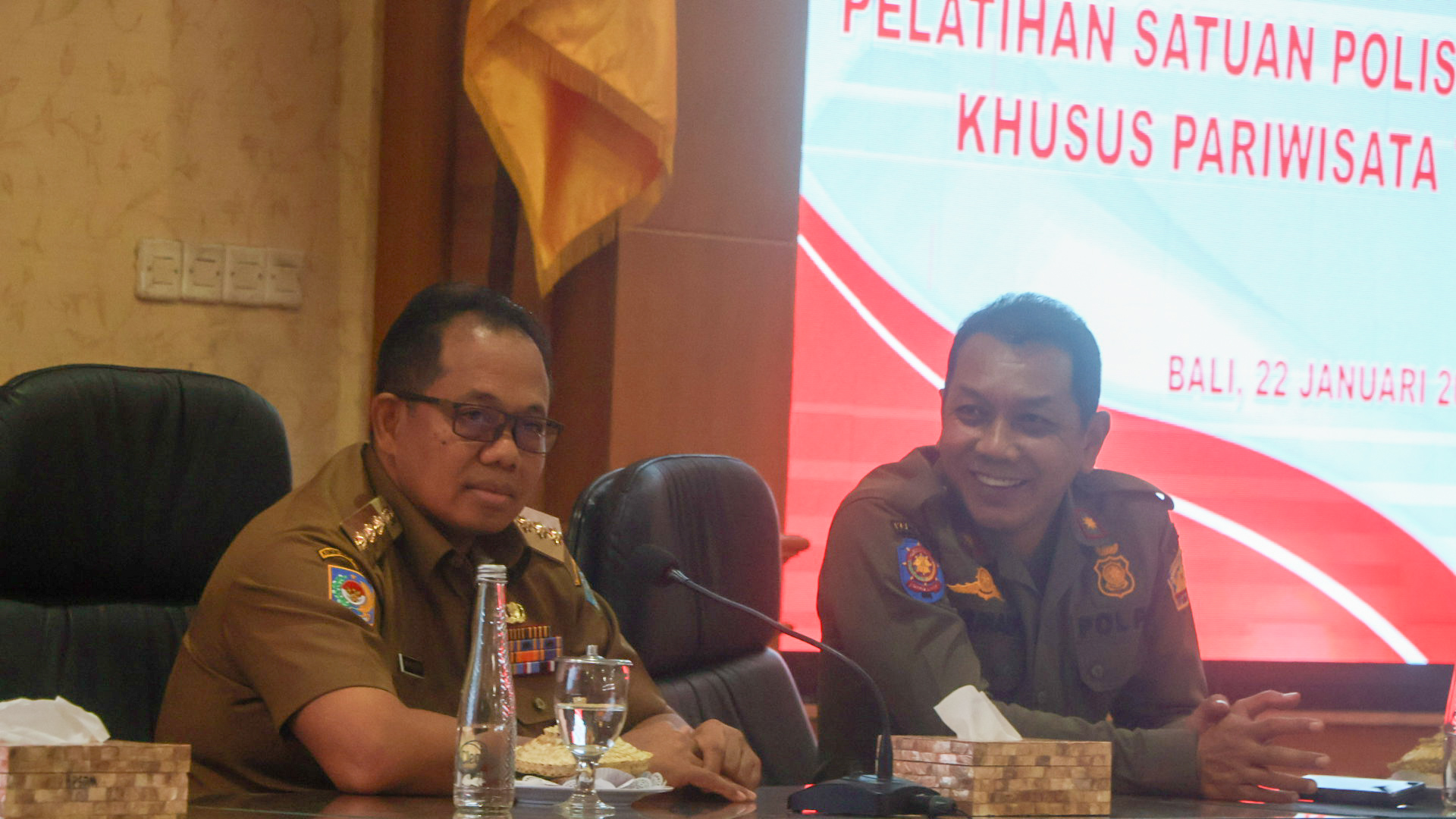 buka-pelatihan-satpol-pp-pariwisata-mahendra-jaya-minta-kawal-kebijakan-pemerintah-pada-destinasi-wisata