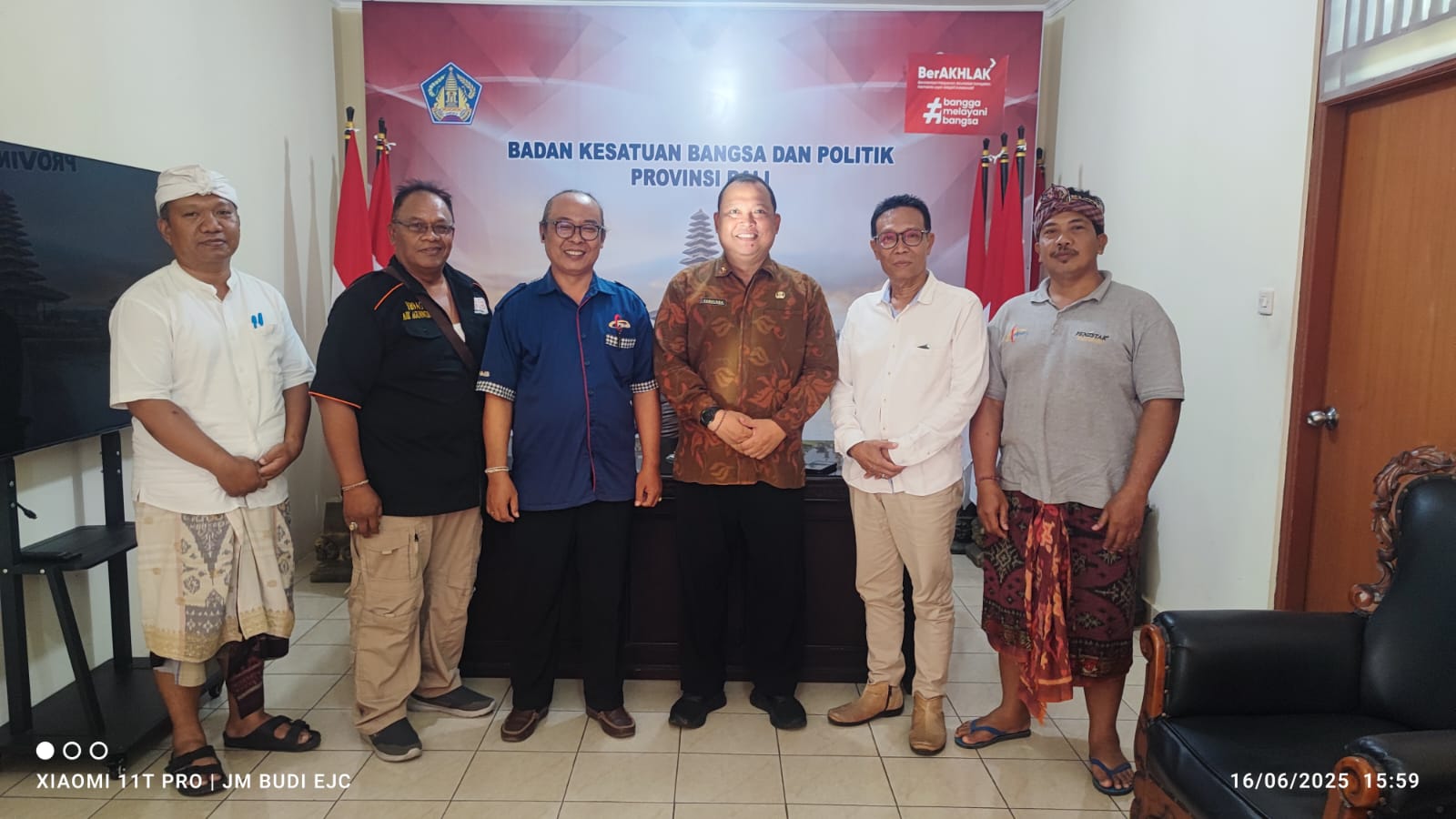 kaban-kesbangpol-bali-terima-audensi-pbmb