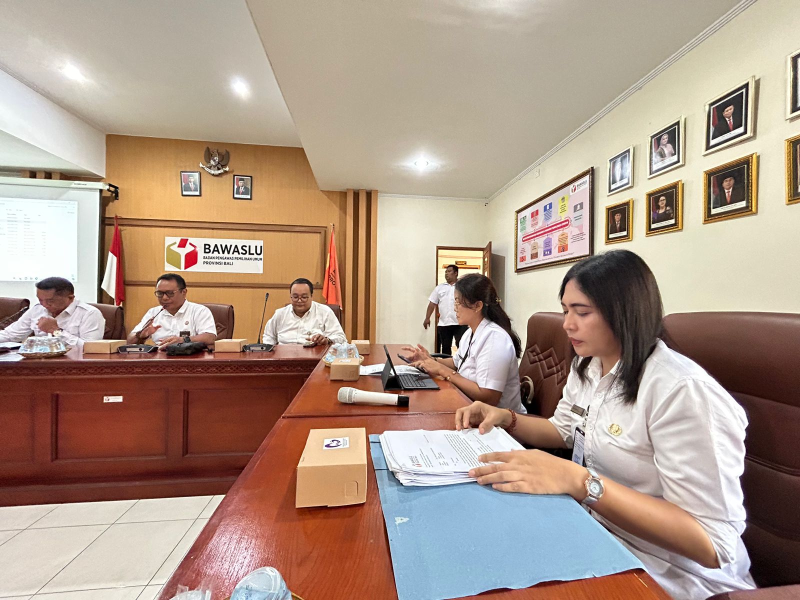 rapat-pokja-dukungan-administrasi-pengelolaan-dana-hibah-pemilihan