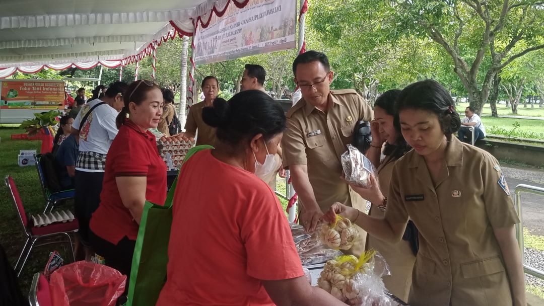 bappeda-bali-kunjungi-pasar-pangan-murah