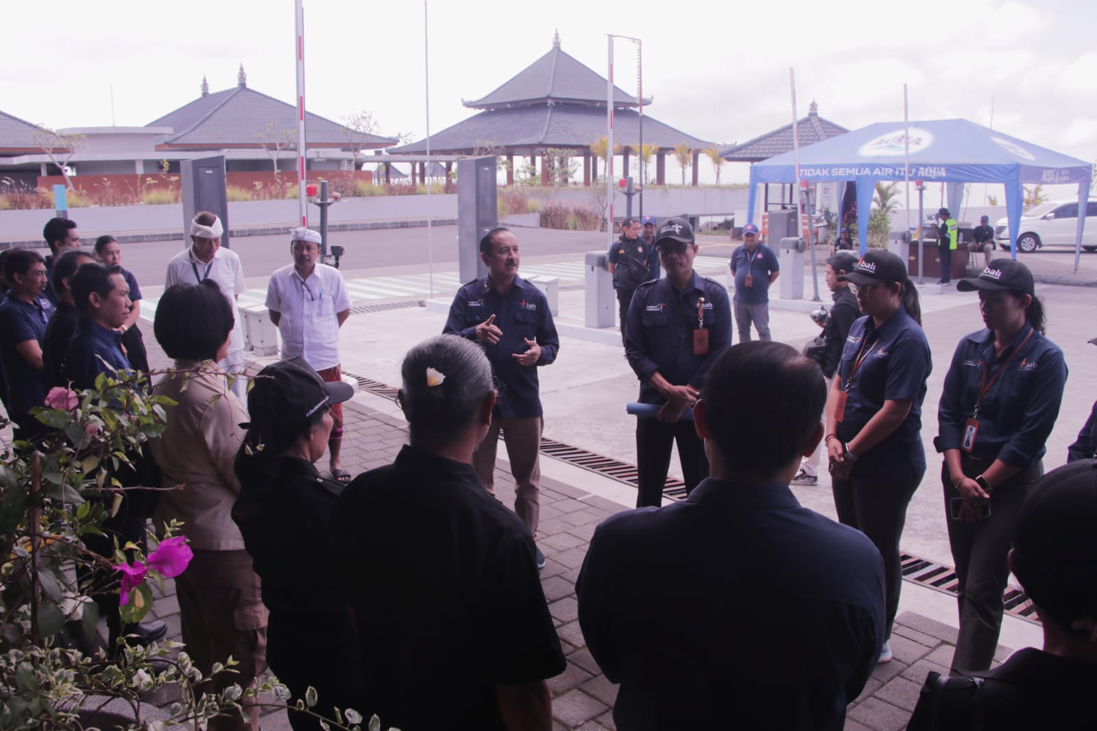 dispar-provinsi-bali-monitoring-pwa-di-kawasan-pura-besakih-untuk-pariwisata-bali-berkualitas-dan-berkelanjutan